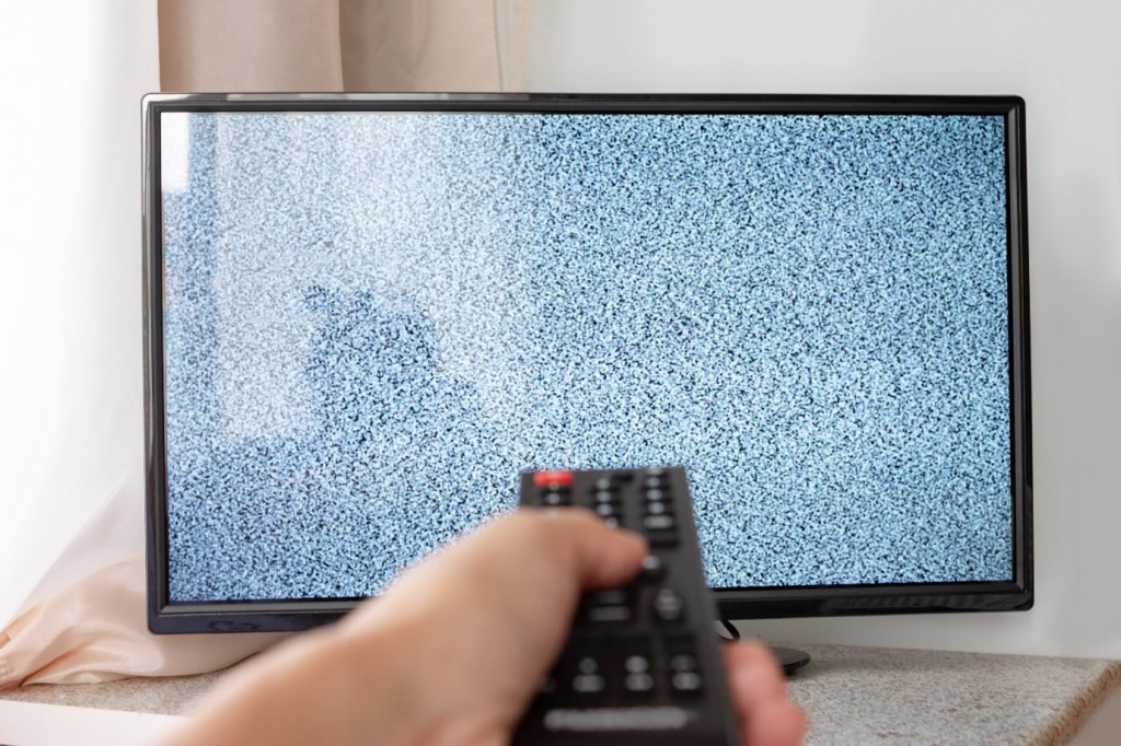 how to.fix a broken tv